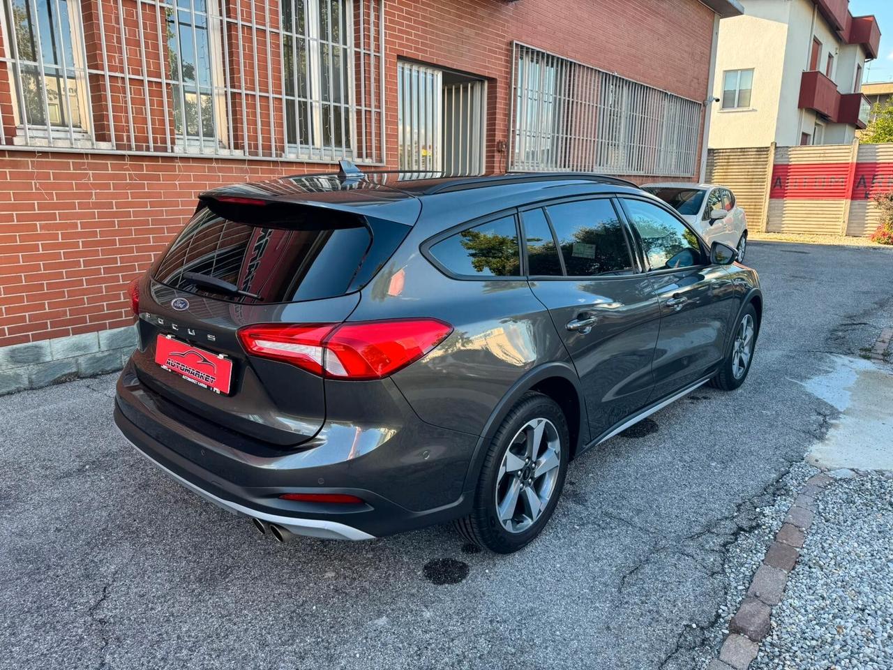 Ford Focus 1.0 EcoBoost 125 CV automatico SW Active Co-Pilot