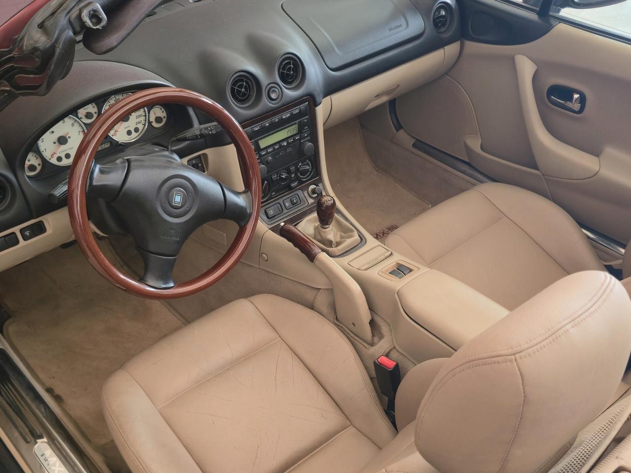 Mazda MX-5 1.8i 16V - Hard Top - Nardi Torino