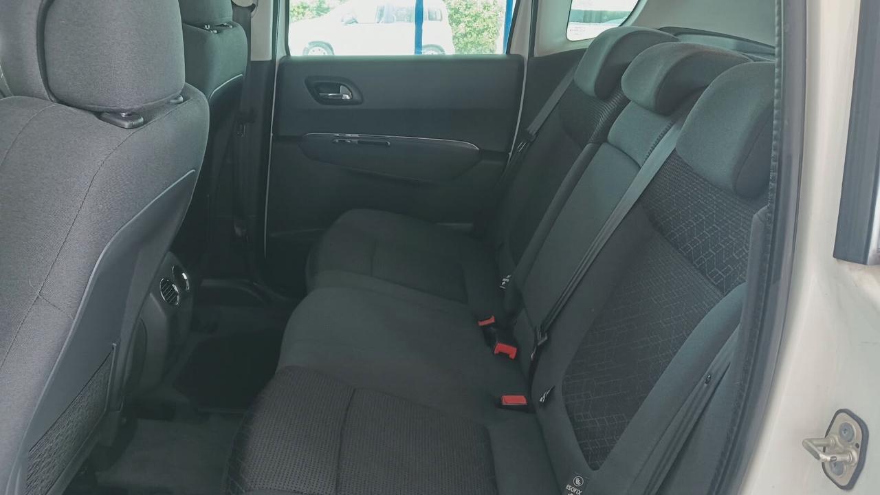Peugeot 3008 BlueHDi 120 S&S Business