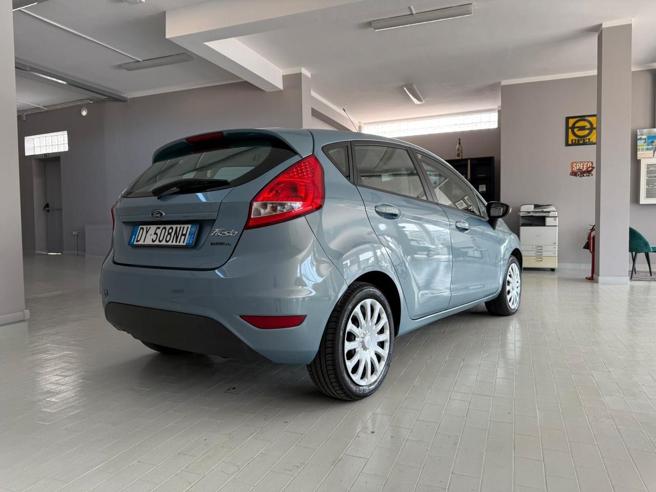 Ford Fiesta 1.4 5 porte Bz.- GPL Titanium NEOPATENTATI