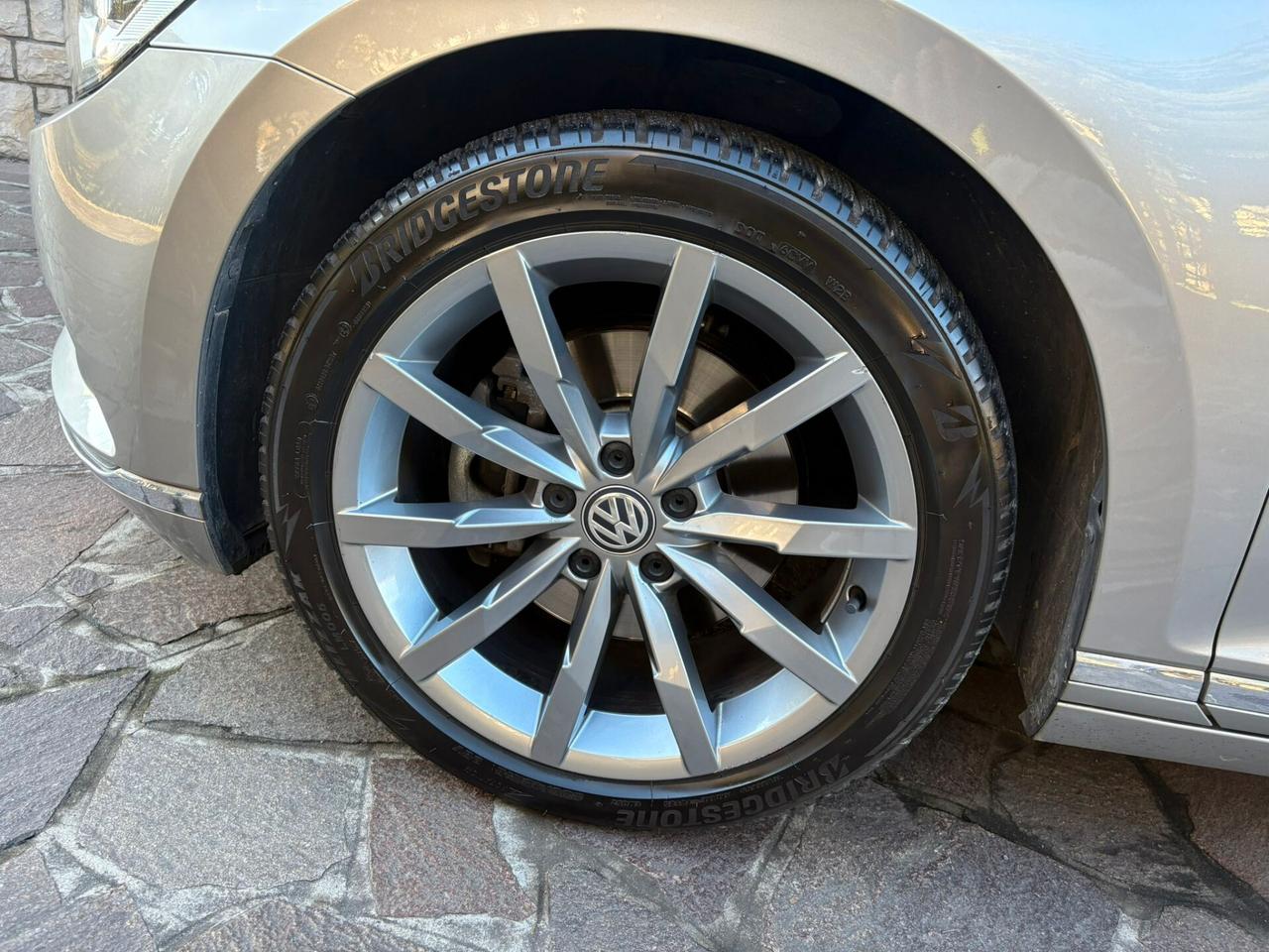 Volkswagen Passat Variant 2.0 TDI DSG Highline BlueMotion Technology