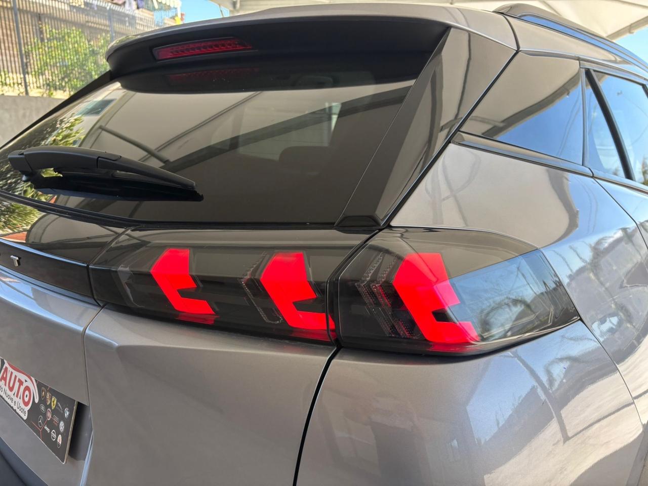 Peugeot 2008 BlueHDi 130 S&S EAT8 Allure \\1