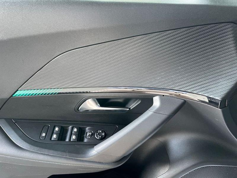 Peugeot 2008 PureTech 130 S&S EAT8 Allure Pack