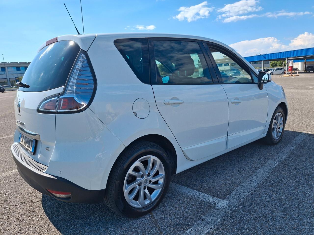 Renault Scenic XMod 1.5 dCi 110CV.Start&Stop-NAVIGATORE-