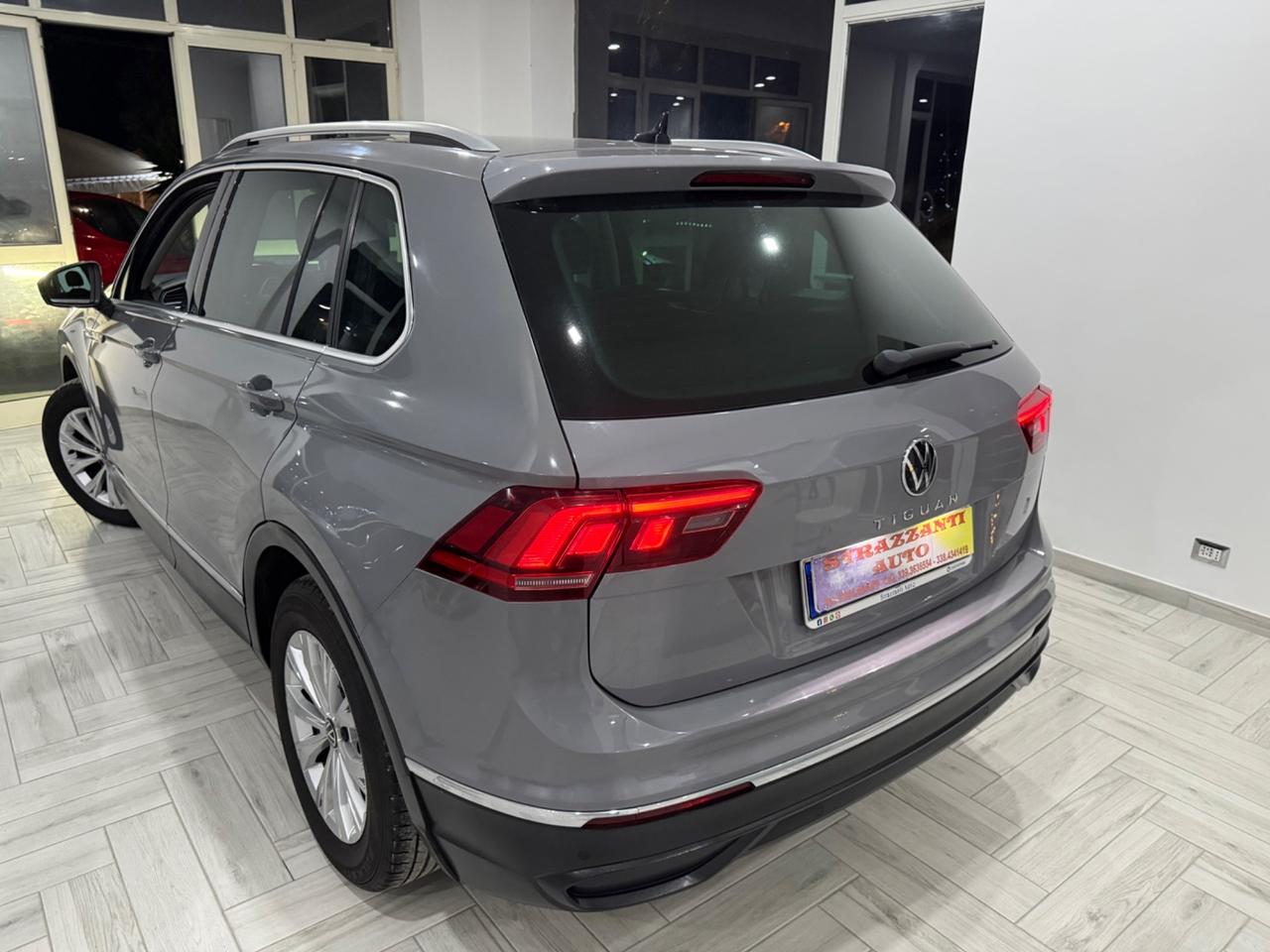 Volkswagen Tiguan 2.0TDI150CV DSG CARPLAY/AMBIENT2022