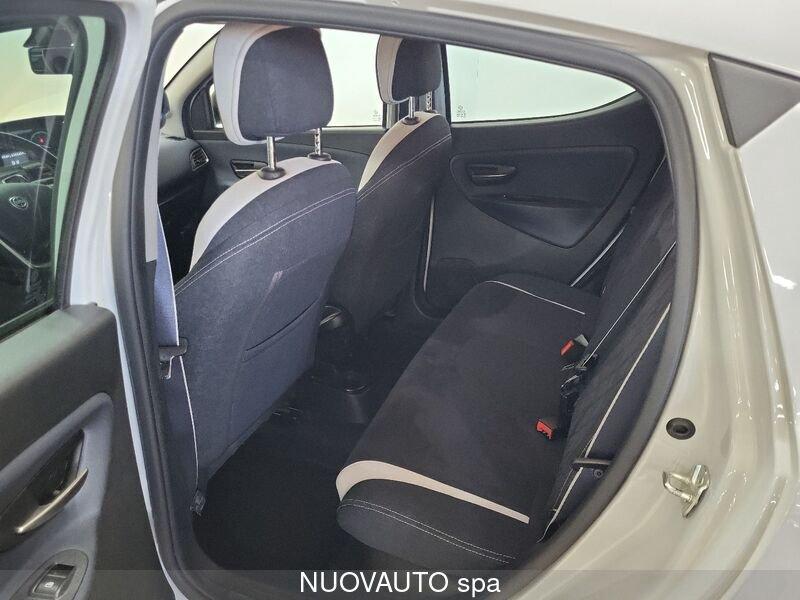 Lancia Ypsilon 1.2 69 CV 5 porte Mya