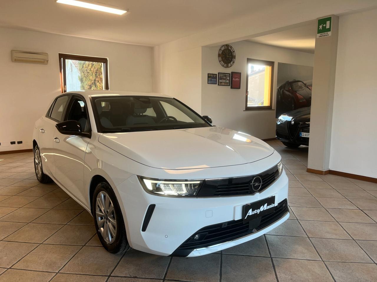 Opel Astra 1.5 Turbo Diesel 130 CV AT8