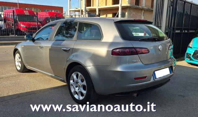 ALFA ROMEO 159 1.9 JTDm 16V Sportwagon Distinctive