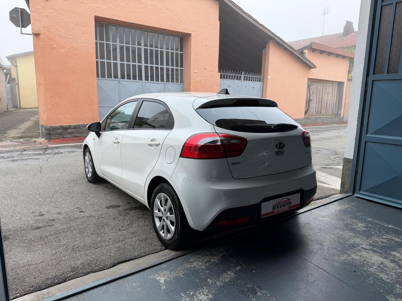 Kia Rio 1.4 CRDi 5 porte