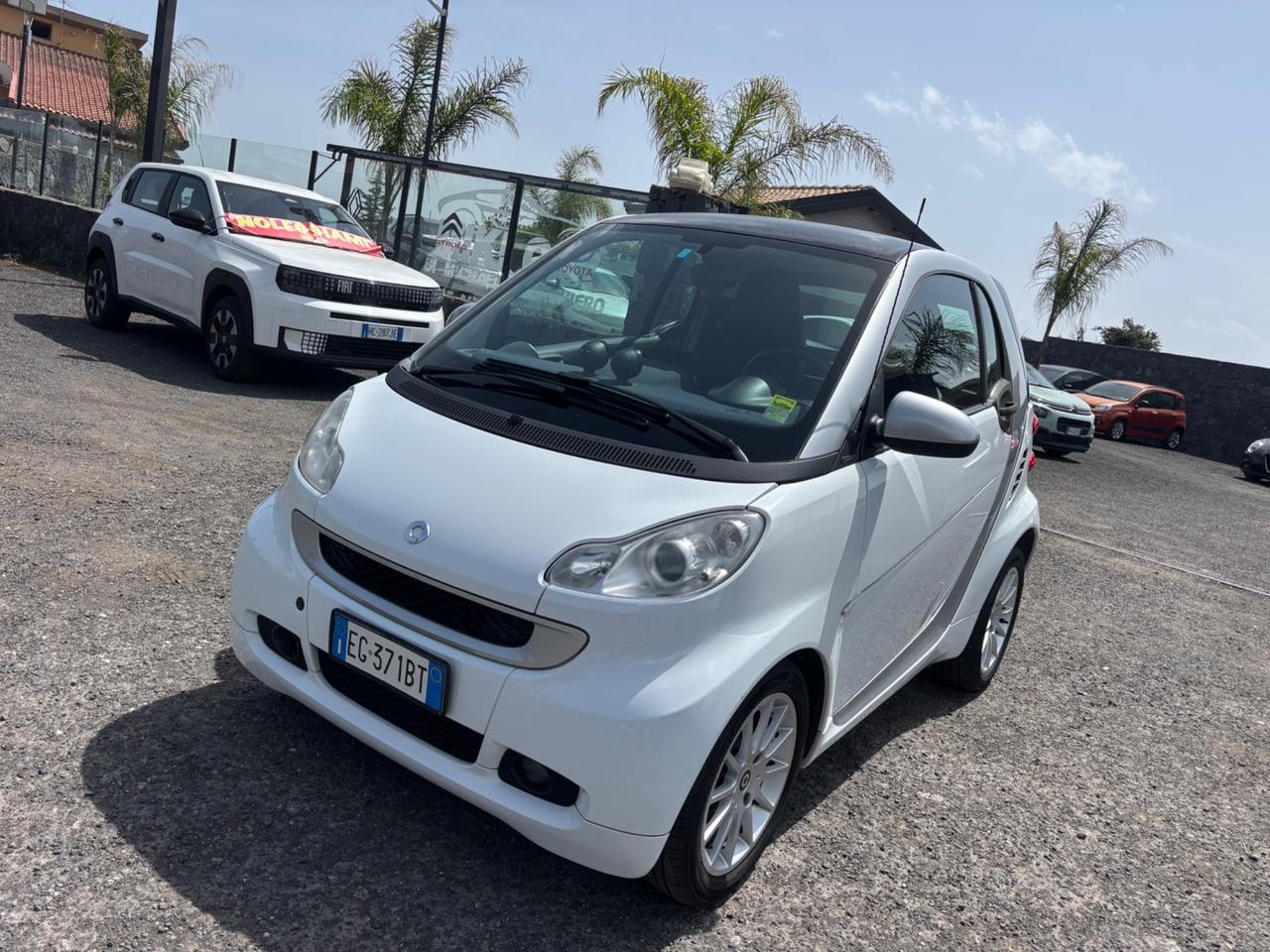 Smart ForTwo 1000 52 kW MHD coupé passion