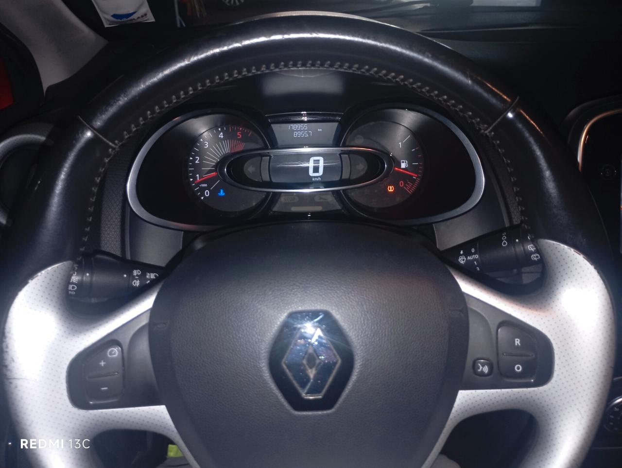 Renault Clio del 2016 EURO 6