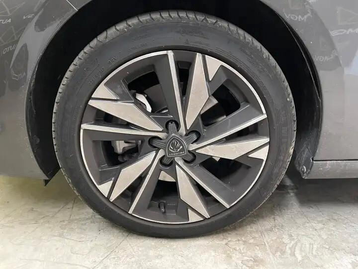 Peugeot 308 BlueHDi 130 S&S EAT8 SW Allure