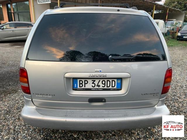 CHRYSLER - Voyager - 2.5 turbodiesel LX