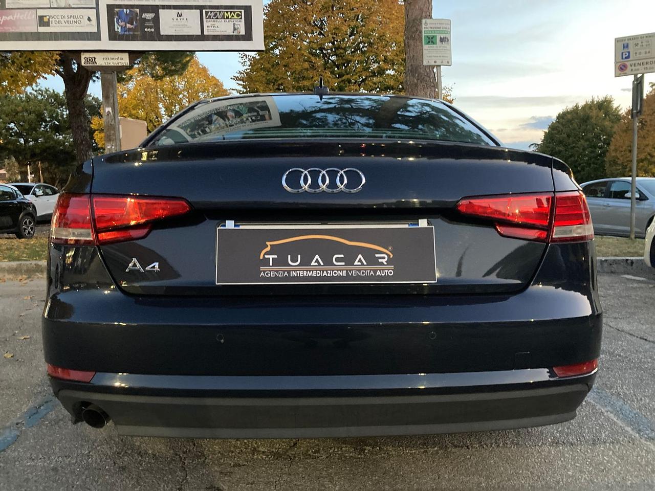 Audi A4 2.0 35 TDI Business #7324