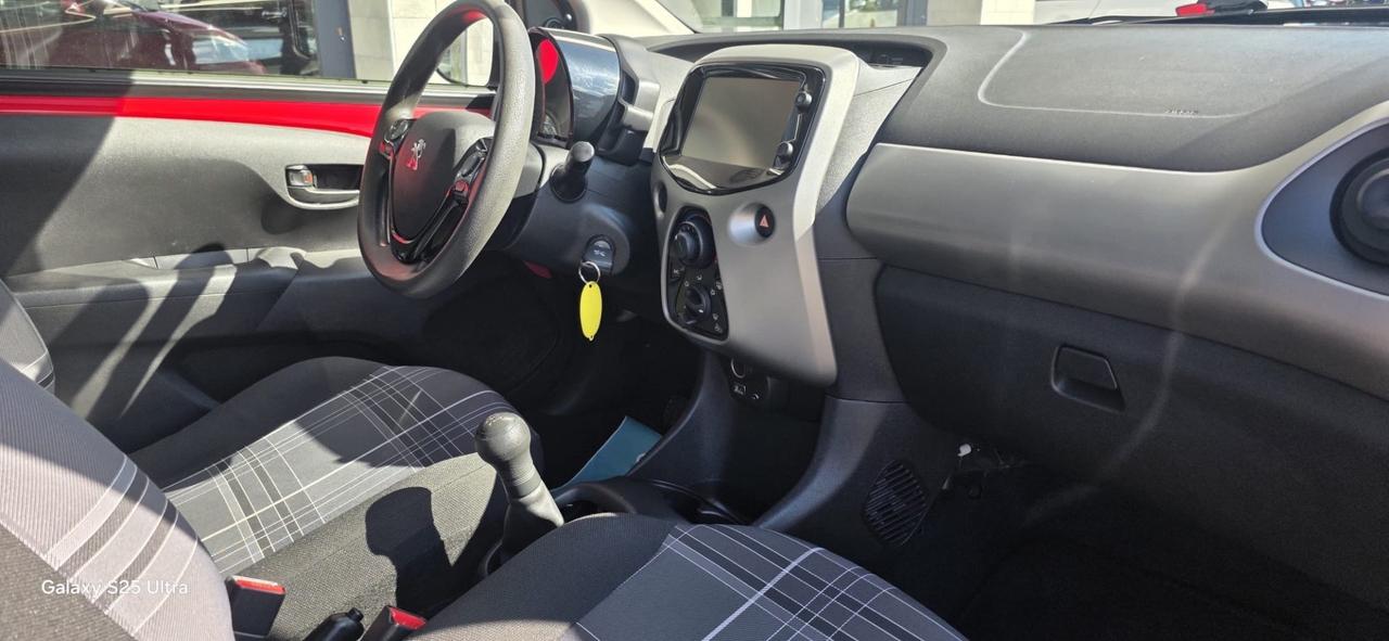 Peugeot 108 1.0 benzina Neopatentati