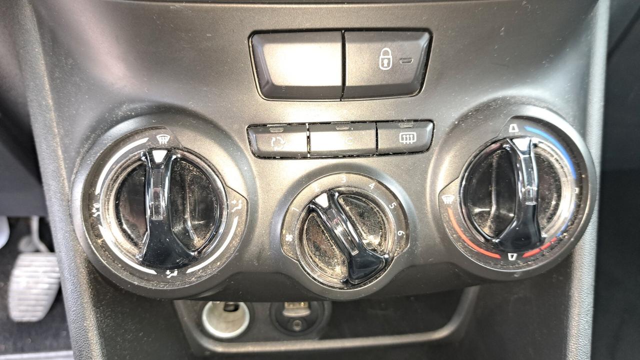 Peugeot 208 PureTech 82 5 porte Allure