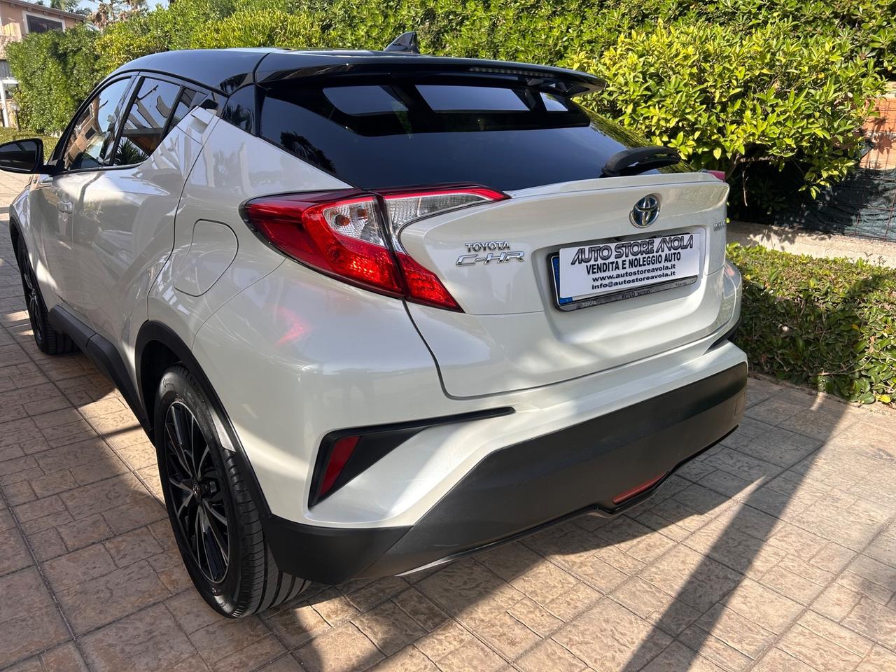 Toyota C-HR 1.8 Hybrid E-CVT Trend