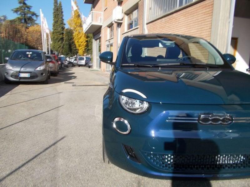 FIAT 500 Berlina 42 kWh 338.7575187 MASSARI MARCO NUOVA