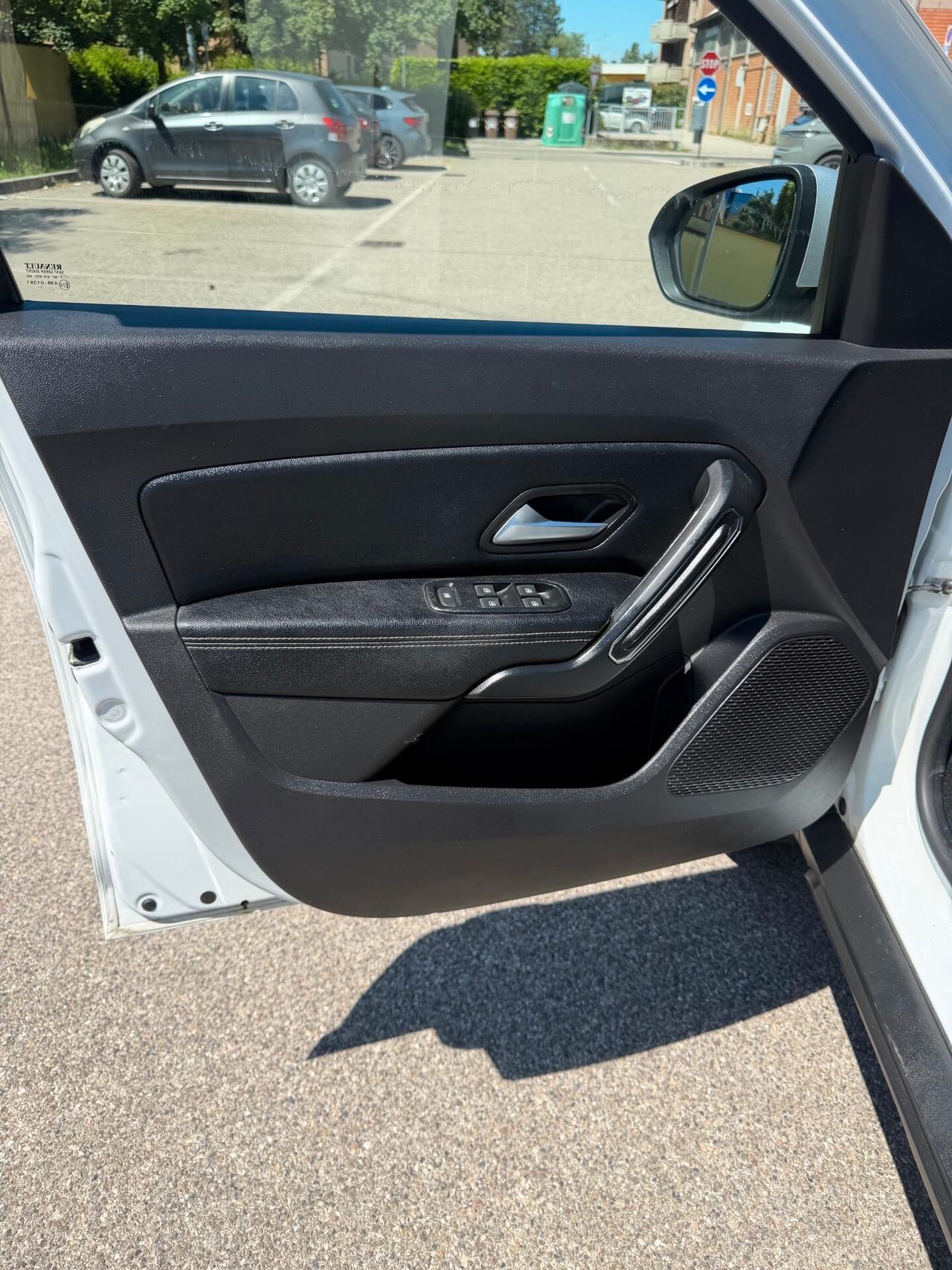 Dacia Duster 1.0 tce Gpl - NAV. - NEOP. - 12 MESI DI GARANZIA -
