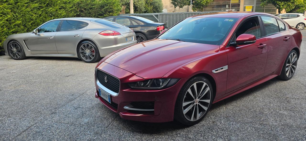 Jaguar XE 2.0 D Turbo 180CV aut. Prestige Business Edition
