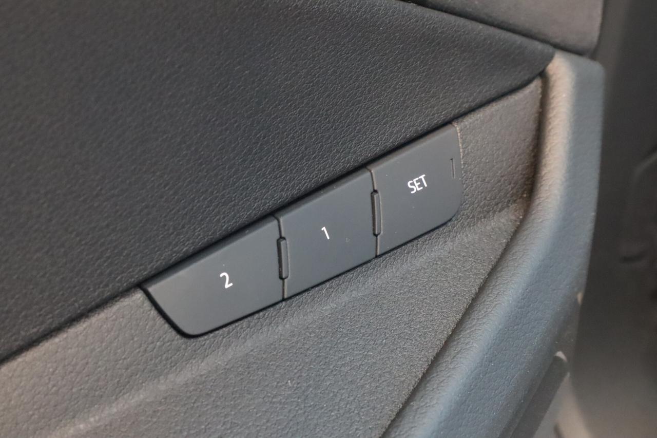 Audi eTron 55 408 CV QUATTRO S-LINE GANCIO 360 CAMERA MEMORY 21"