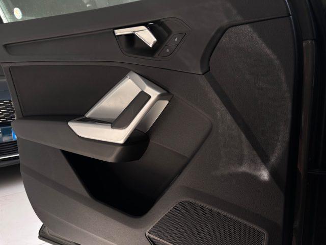 AUDI Q3 35 TDI quattro S tronic S line edition