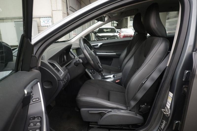 Volvo XC60 Volvo XC60 D4 AWD Geartronic Momentum 190CV Unicoproprietario