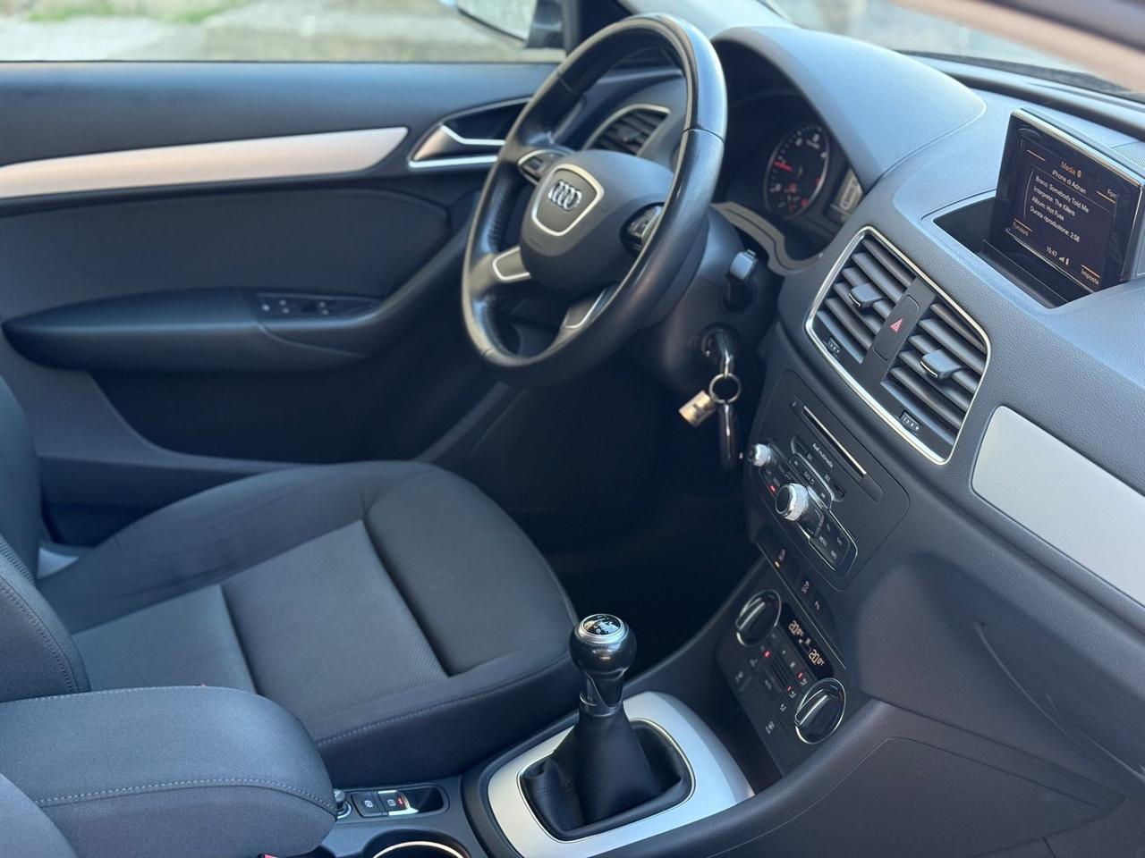 Audi Q3 2.0 TDI 120 CV Business