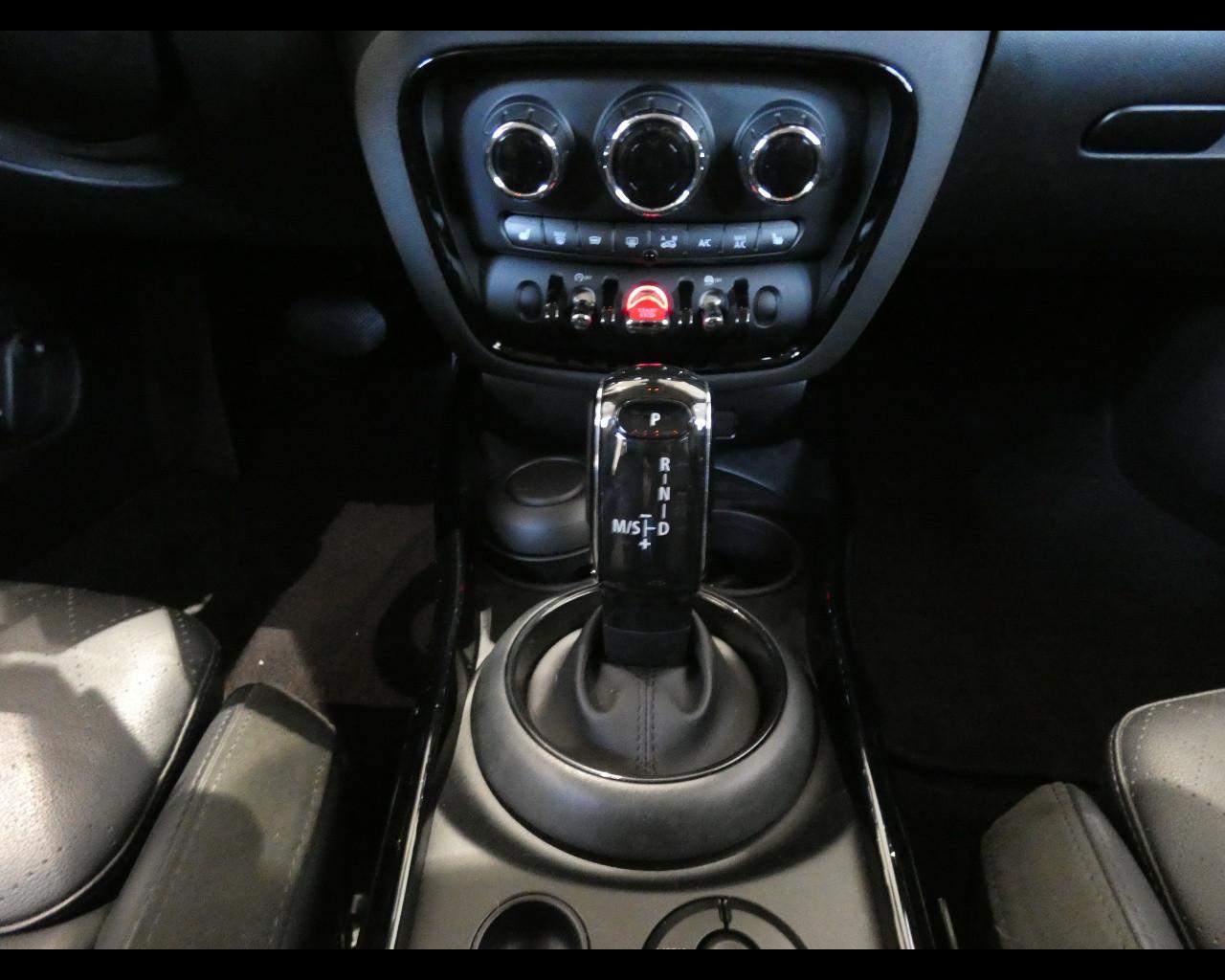 MINI Mini Clubman (F54) - Mini 2.0 Cooper SD Yours Clubman ALL4