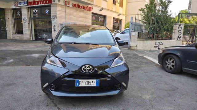 TOYOTA Aygo 1.0 VVT-i 69 CV 5 porte x-business