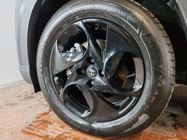 Alfa Romeo Junior 1.2 Hybrid 48V 145cv Edct6