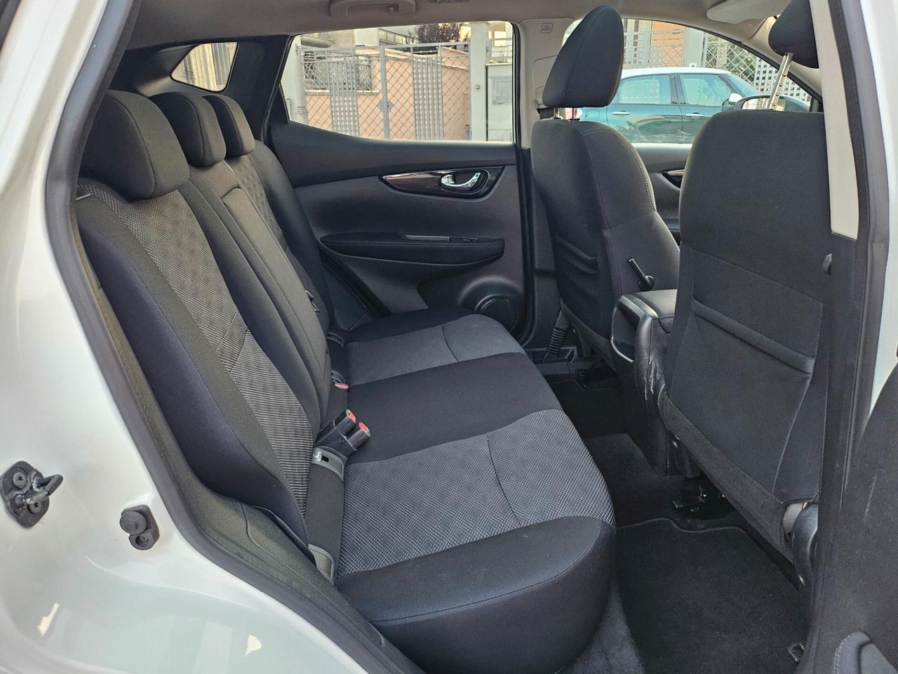 Nissan Qashqai 1.6 dCi N-Connecta