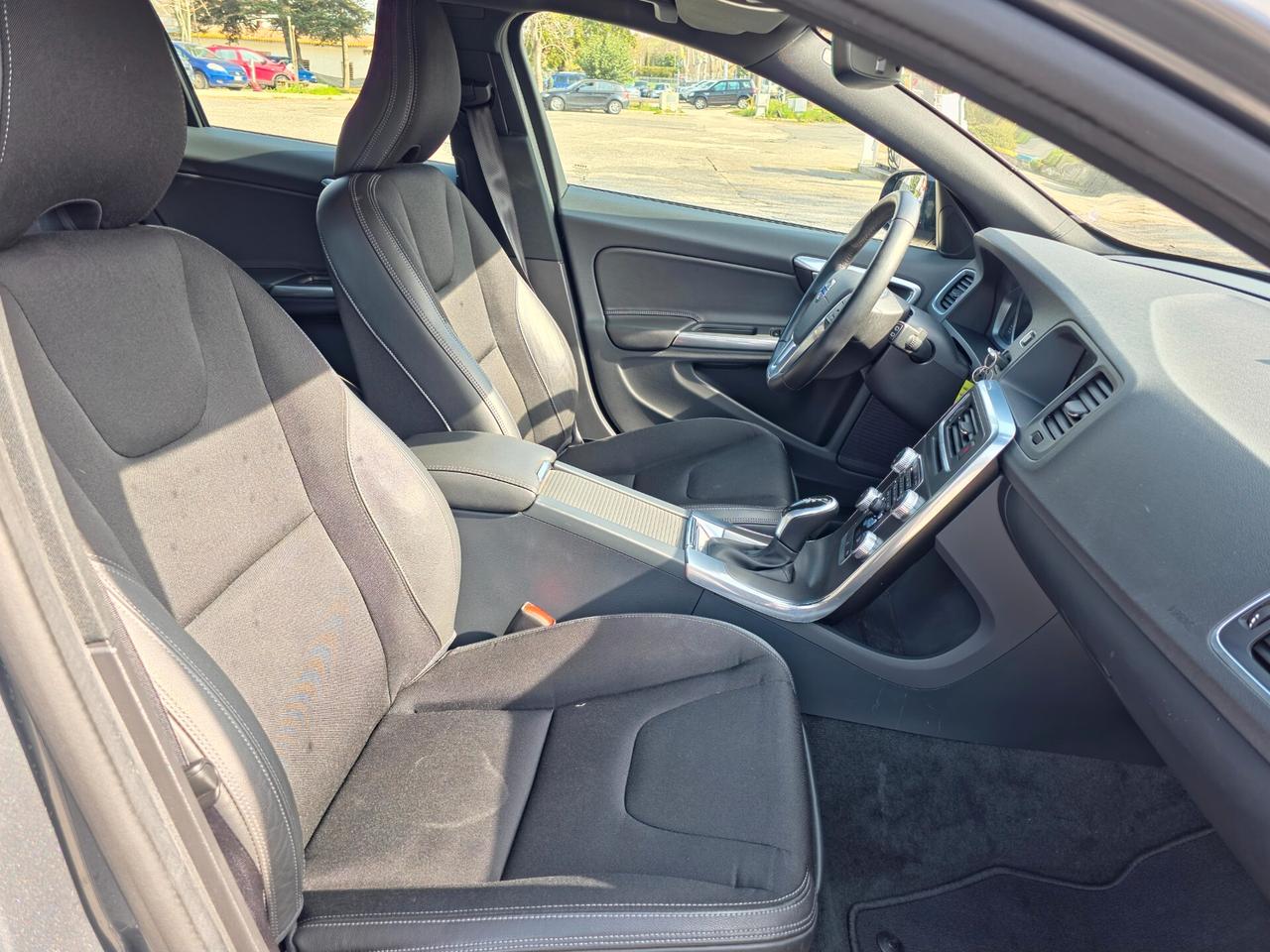 Volvo V60 Cross Country CV-150 D3 Geartronic Summum 2016-E6 Automatico