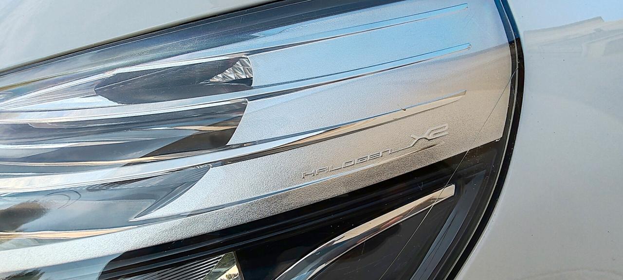 Renault Clio TCe 12V 90CV 5 porte Costume National