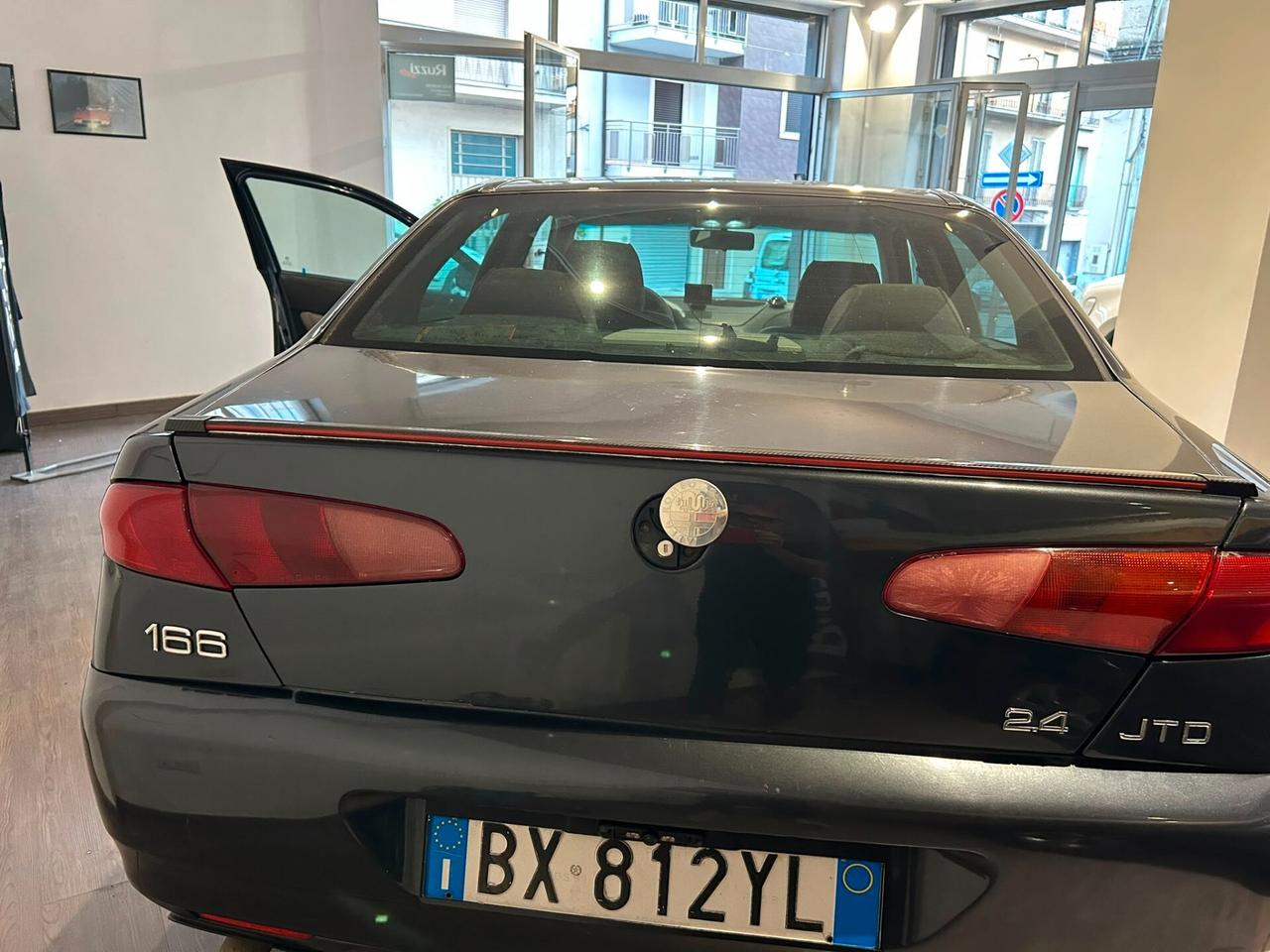 Alfa Romeo 166 2.4 JTD cat Distinctive Uniproprietario