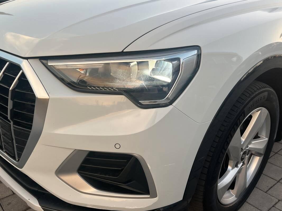 Audi Q3 35 2.0 tdi Business Advanced s-tronic