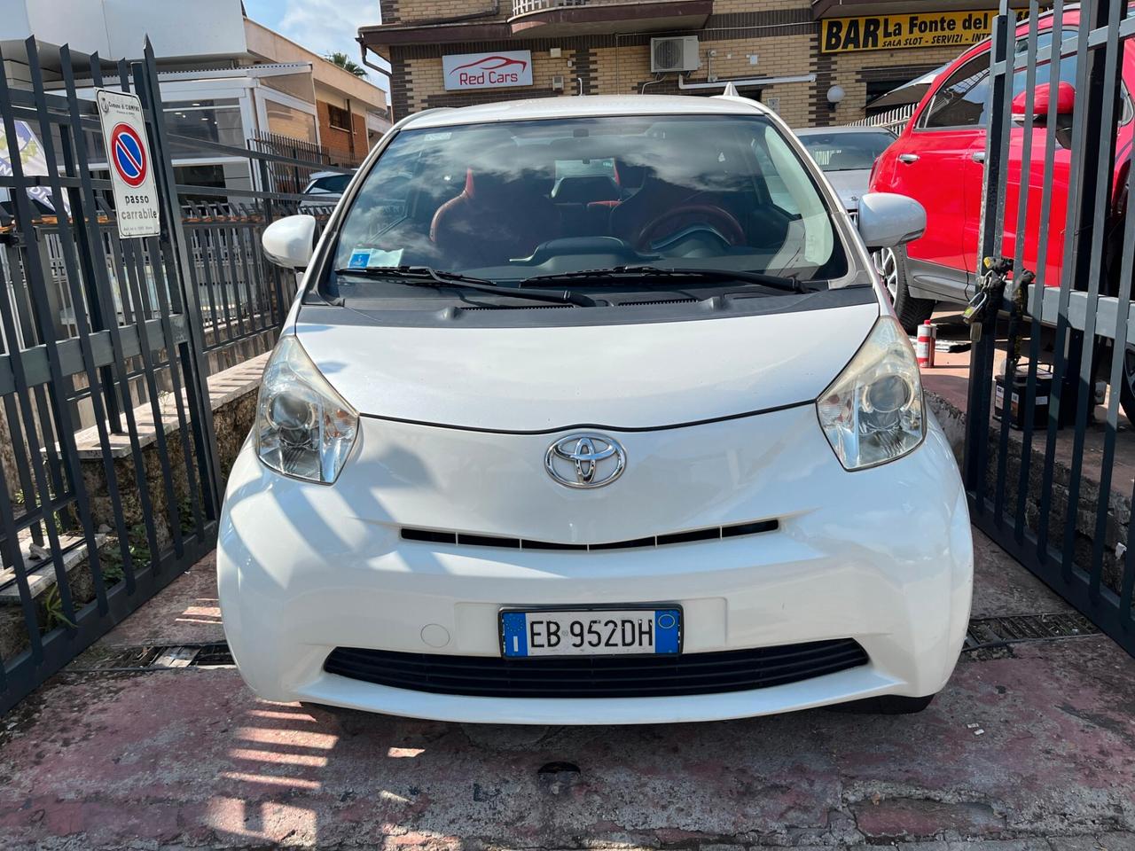 Toyota iQ 1.0