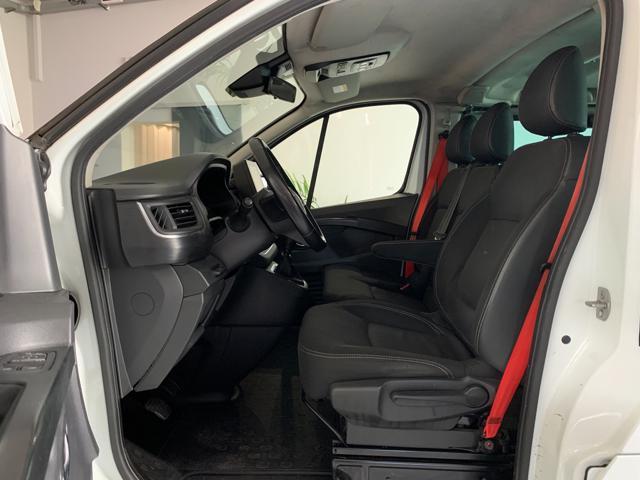 RENAULT Trafic TRUCKS 2T8 2.0 dCi 150CV PC-TN Combi Red Edition