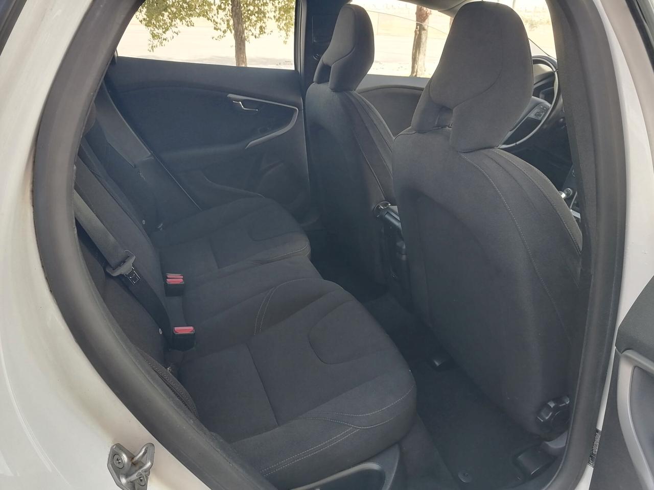Volvo V40 D2 1.6 Momentum 115cv 2015