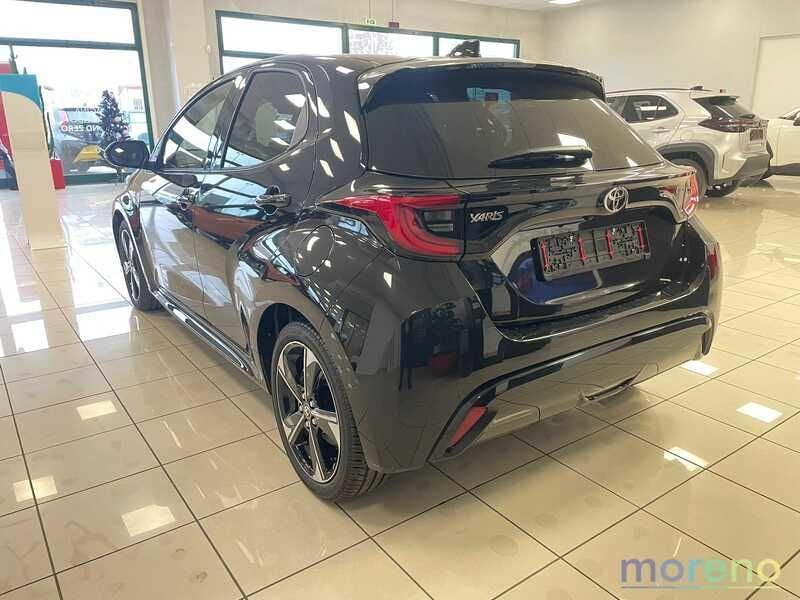 Toyota Yaris 1.5h 130 Lounge