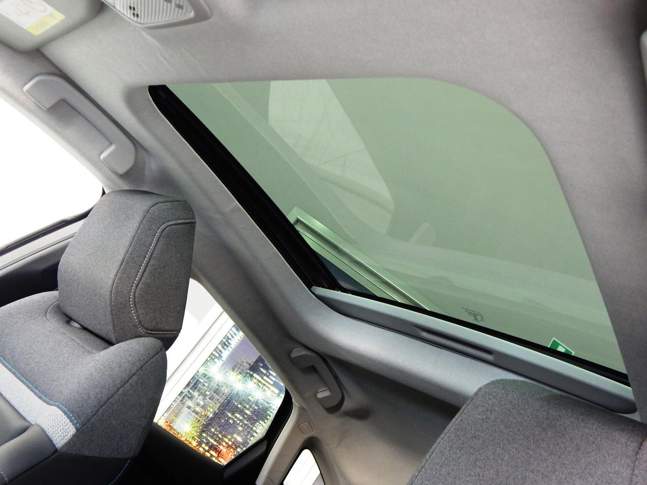 Citroen C4 1.5 bluehdi Shine EAT8 S&S TETTO-NAVI-PELLE-LED