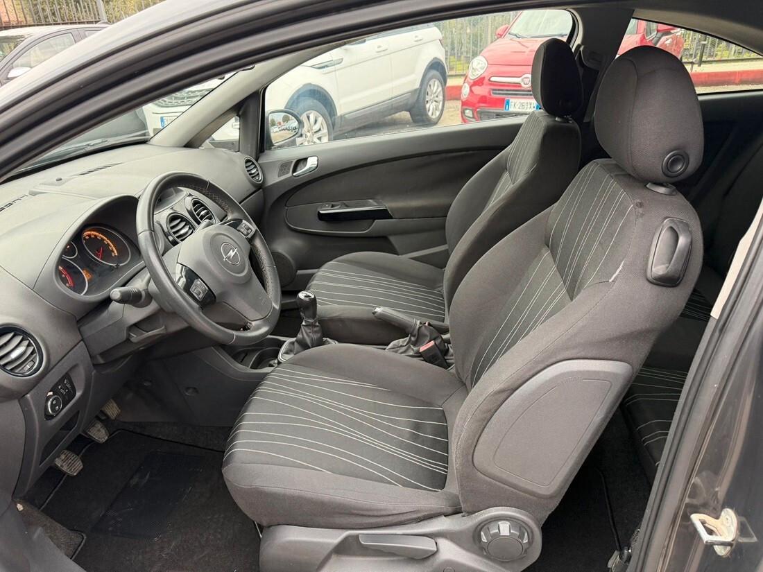 Opel Corsa 1.2 3 porte Edition