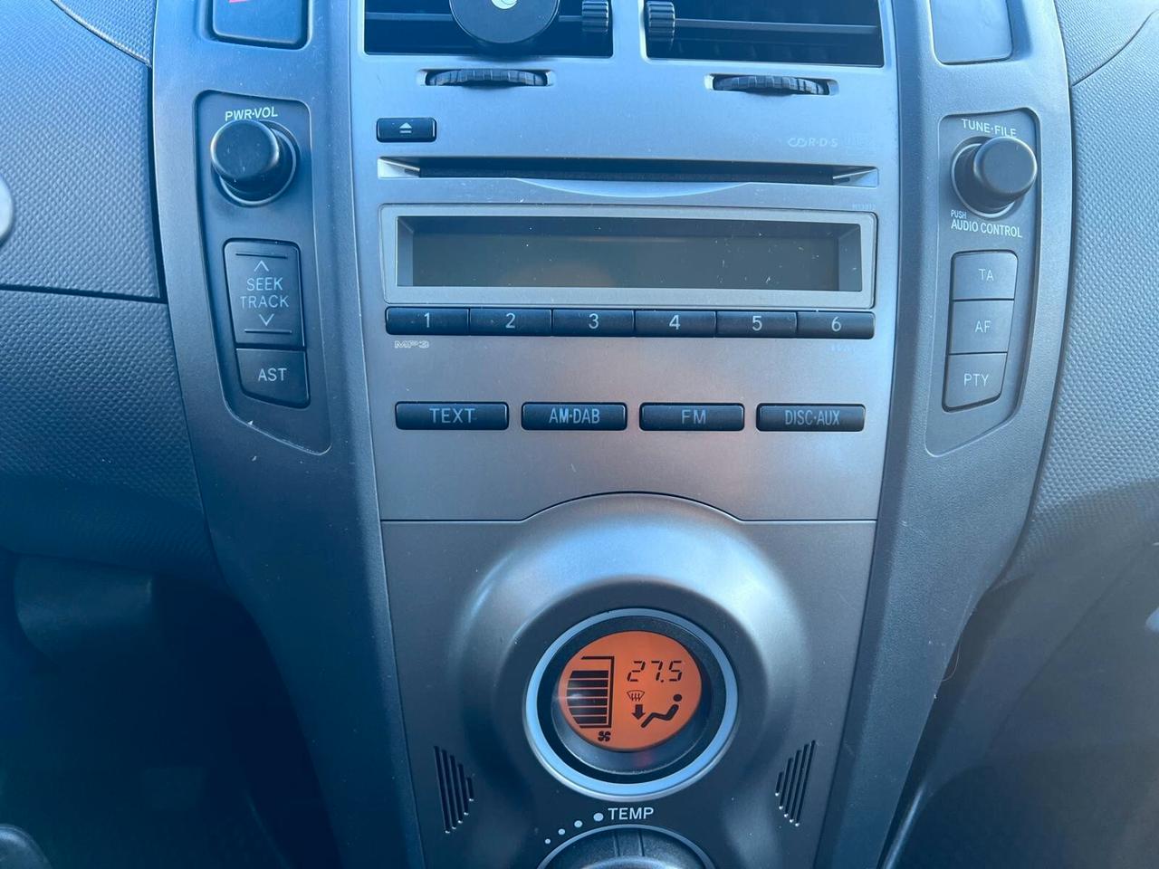 Toyota Yaris 1.3 5 porte Sol