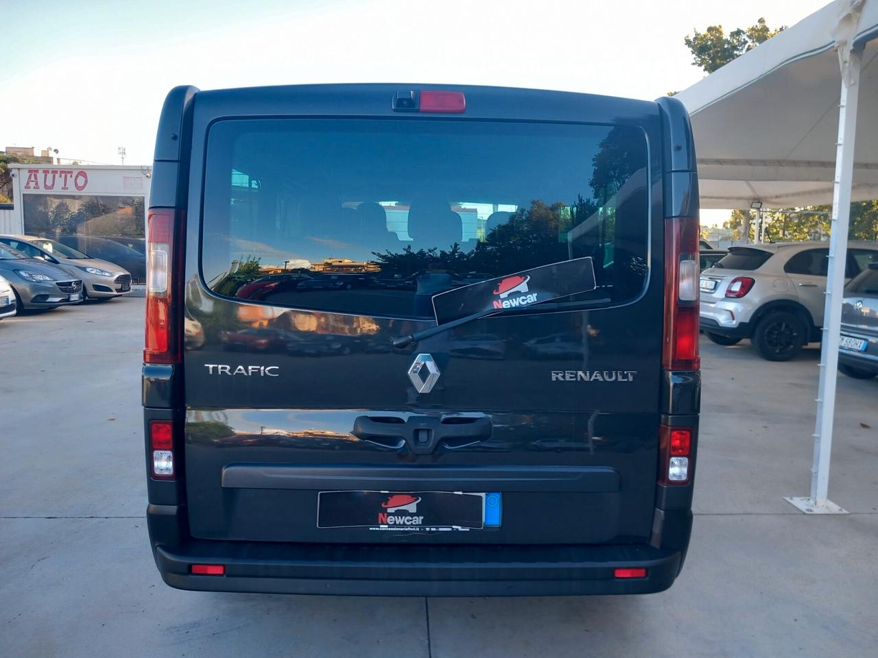 Renault Trafic 1.6 dCi 125CV S&S Intens 9 posti MOTORE SOSTITUITO CON KM 156000