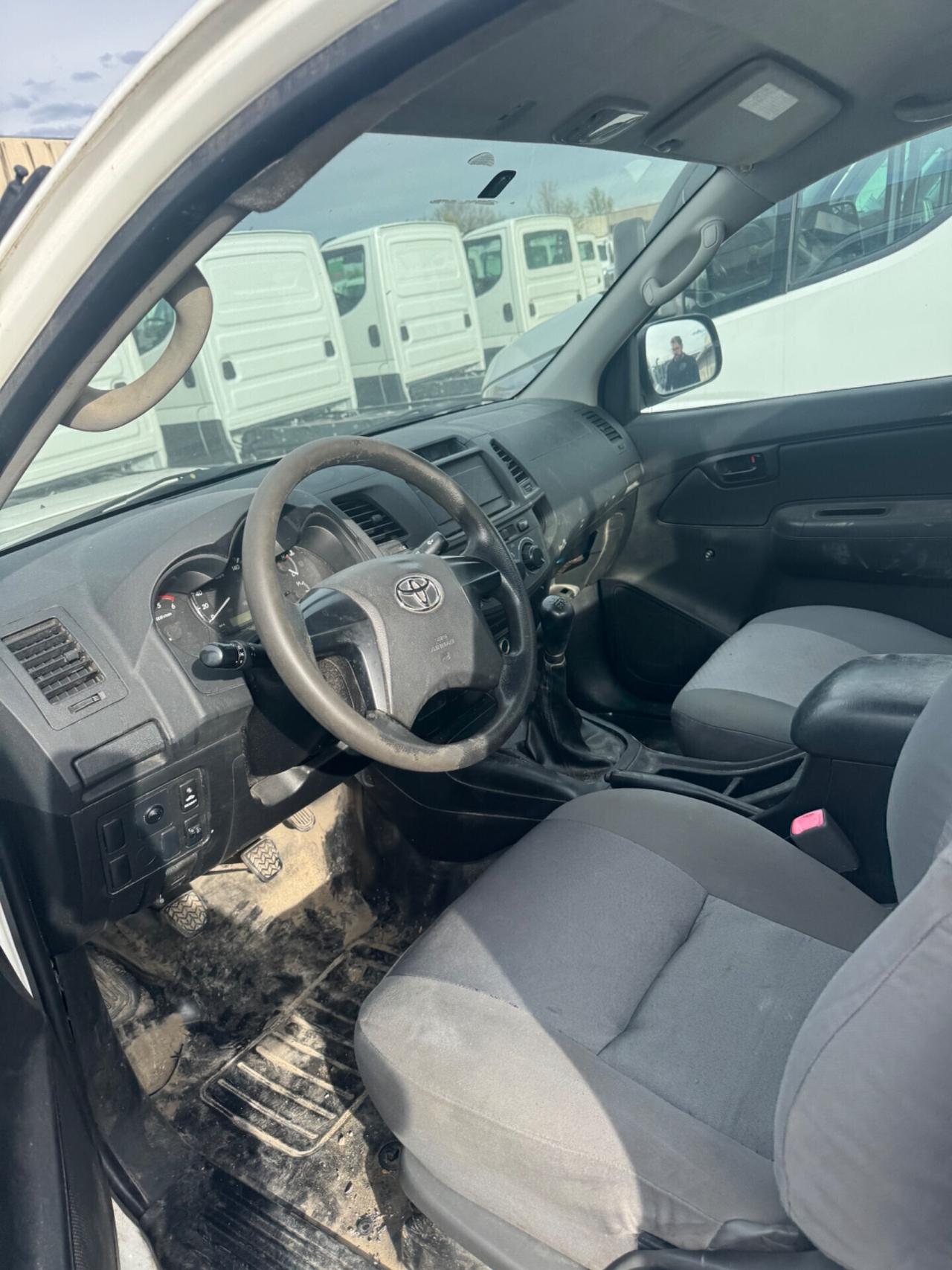 Toyota Hylux anno 2015 cc 2.5 diesel