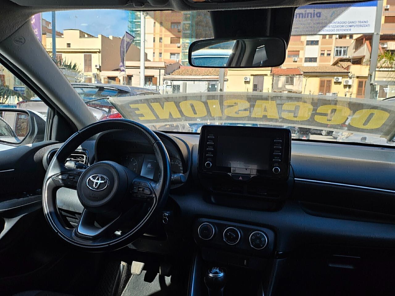 Toyota Yaris 1.0 5 porte 07/2022