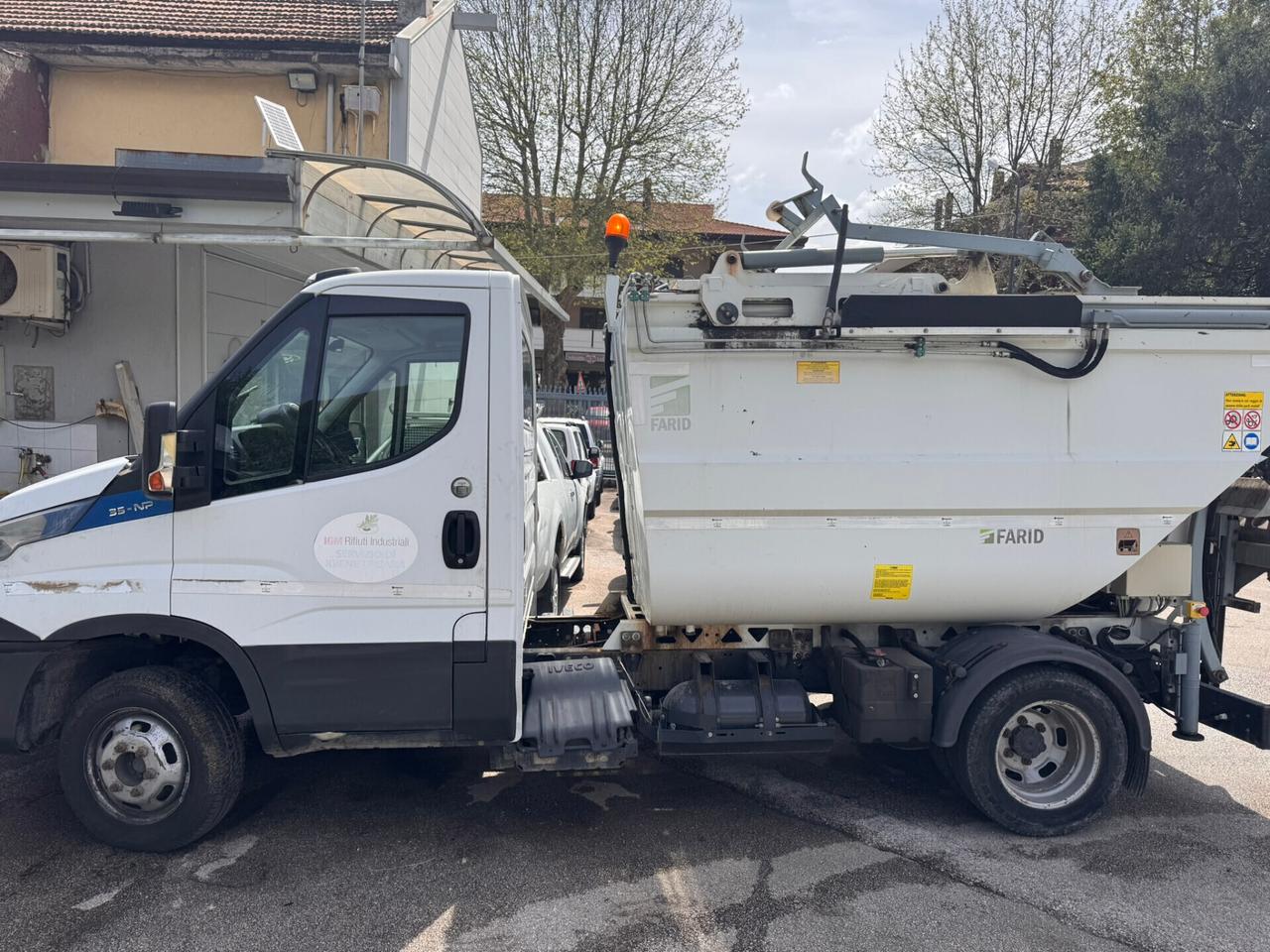 IVECO DAILY 35-NP METANO 2018 COMPATTATORE FARID RIFIUTI