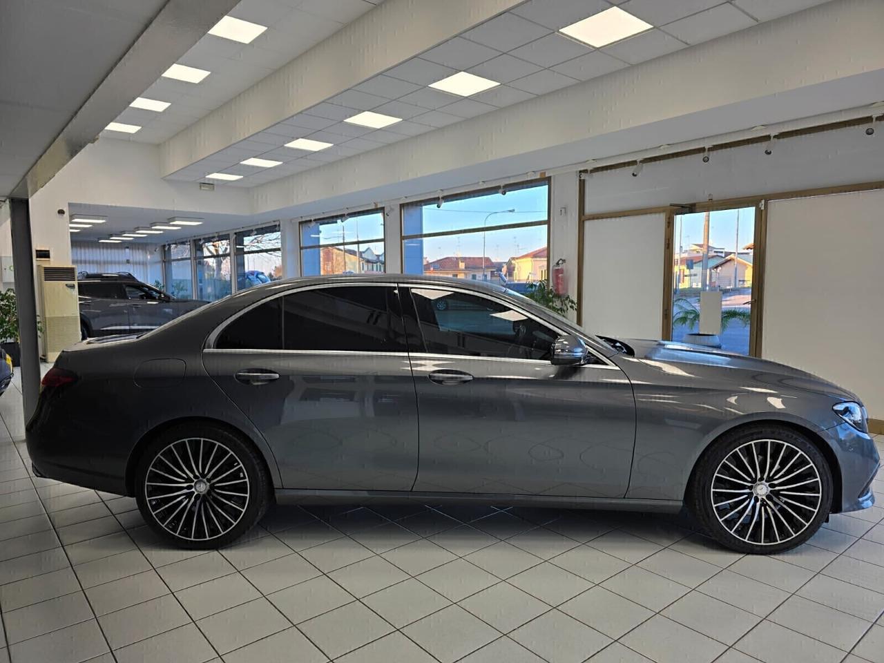Mercedes E 220 d 4Matic Auto Business Sport 2021