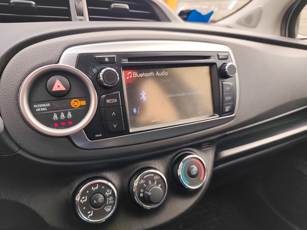 Toyota Yaris 1.4 D 5 porte 1 proprietario neopatentati