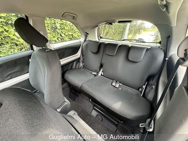 Toyota Yaris Yaris 3p 1.3 dual S m-mt